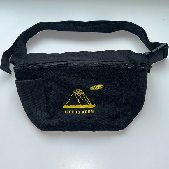 KEEN Packable Fanny Pack Black - Picture 1 of 8